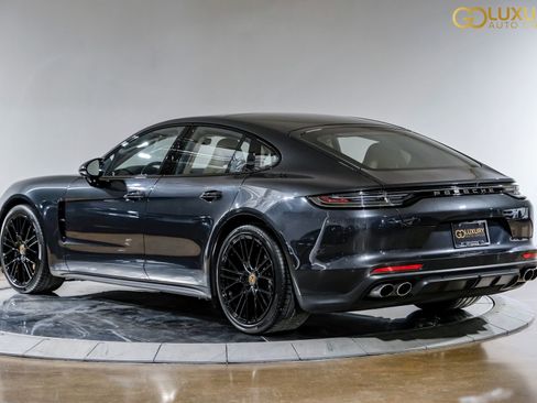 Used 2023 Porsche Panamera 4 Platinum Edition image 12