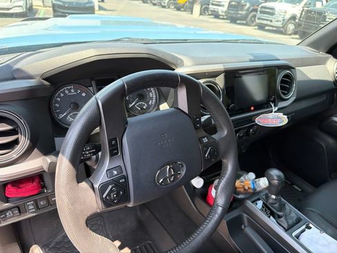 Used 2019 Toyota Tacoma TRD Sport RWD image 9