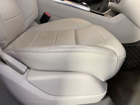 Used 2014 Mercedes-Benz ML 350 2WD image 32