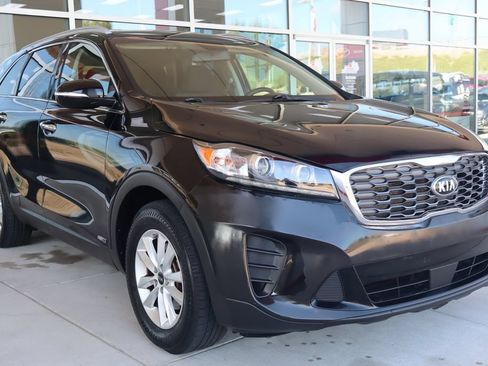 Used 2020 Kia Sorento LX w/ LX I4 Convenience Package AWD/4WD image 1