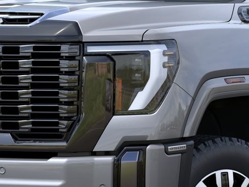 New 2026 GMC Sierra 3500 Denali Ultimate AWD/4WD image 10