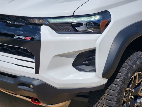 New 2026 Chevrolet Colorado ZR2 w/ Technology Package image 6