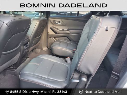 Used 2022 Chevrolet Traverse RS image 13