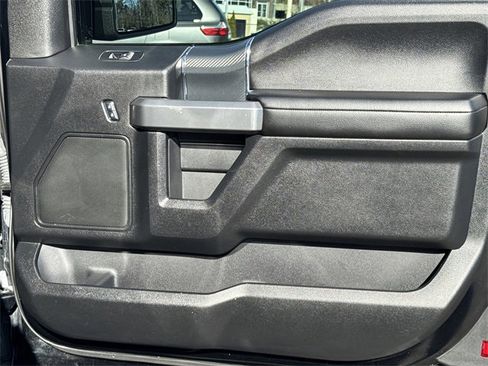 Used 2018 Ford F150 XLT w/ Equipment Group 302A Luxury image 14