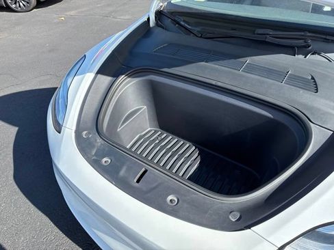 Used 2023 Tesla Model Y AWD image 29