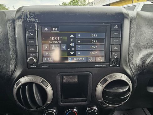 Used 2015 Jeep Wrangler Sport AWD/4WD image 18