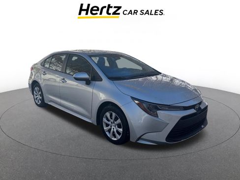 Used 2025 Toyota Corolla LE image 1