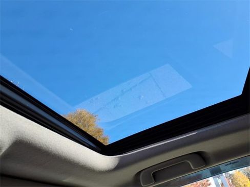 Used 2021 Toyota 4Runner TRD Off-Road Premium image 17