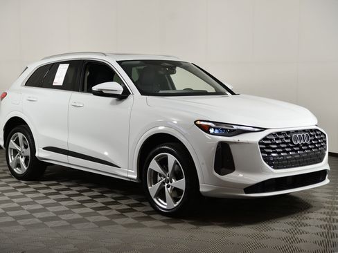 New 2025 Audi Q5 Premium Plus image 6