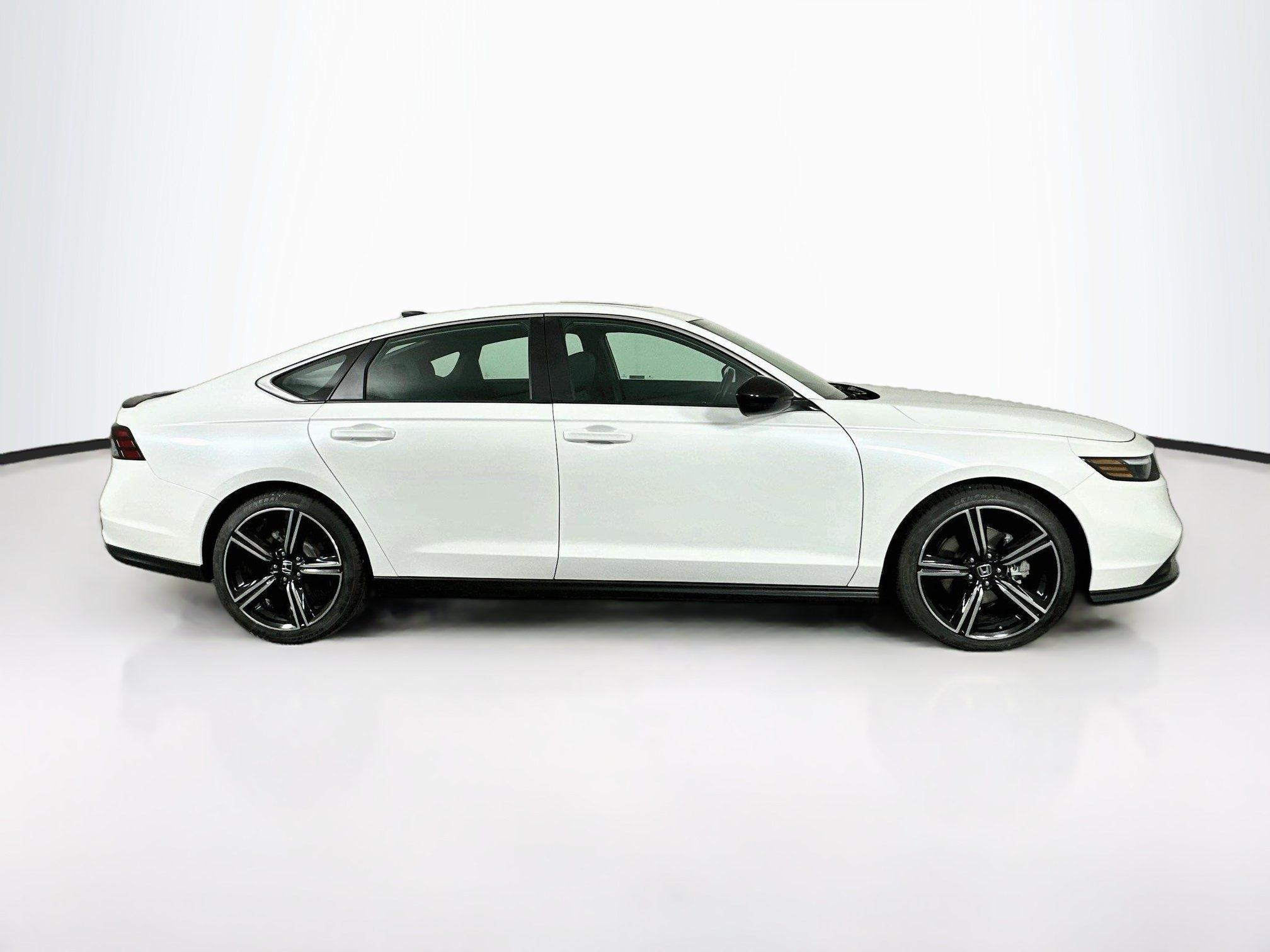 Used 2024 Honda Accord Sport image 10