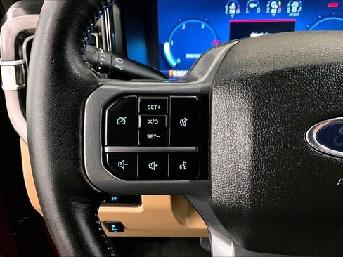Used 2024 Ford F350 Lariat image 17