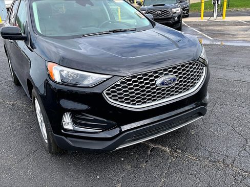 Used 2024 Ford Edge SEL w/ Convenience Package AWD/4WD image 3