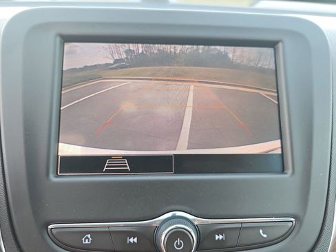 Used 2023 Chevrolet Equinox LT image 24