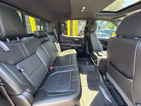 Used 2019 Chevrolet Silverado 1500 High Country w/ Technology Package image 24