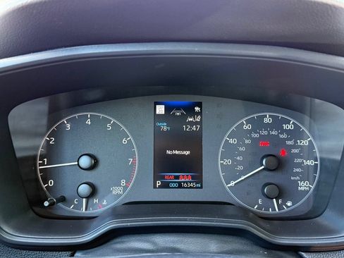Certified 2024 Toyota Corolla Cross LE w/ Moonroof Package AWD/4WD image 29