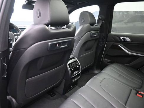 Used 2020 BMW X5 sDrive40i w/ Convenience Package image 10
