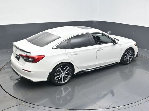 Certified 2022 Honda Civic Touring image 24