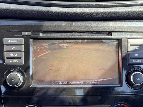 Used 2018 Nissan Rogue S AWD/4WD image 23