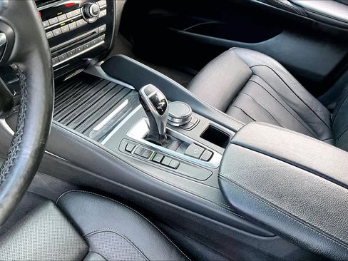 Used 2018 BMW X6 xDrive50i image 14