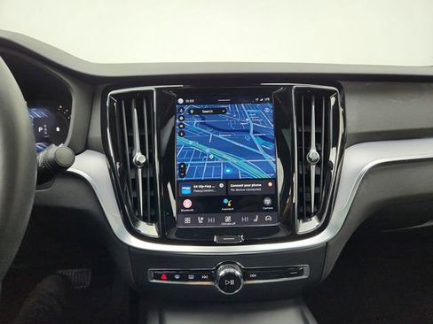 Used 2023 Volvo S60 B5 Plus w/ Climate Package image 22