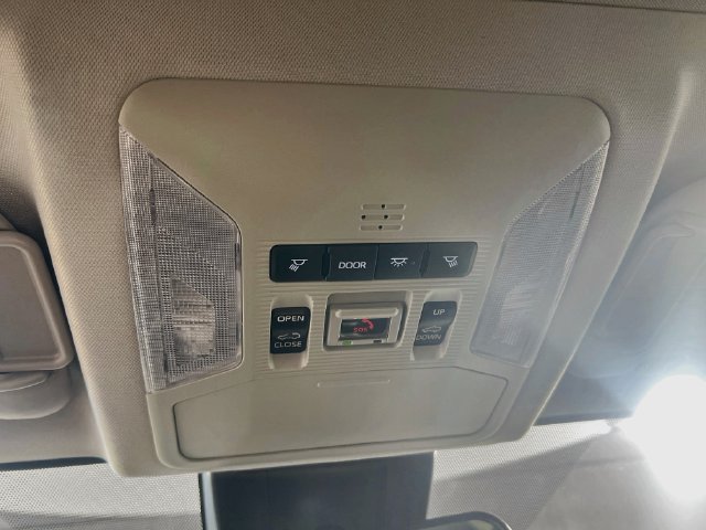 Used 2025 Toyota RAV4 XLE w/ Convenience Package FWD image 20