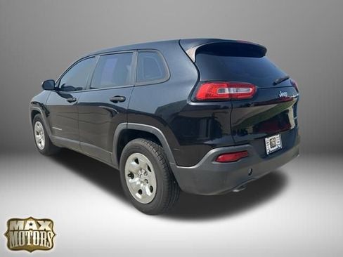 Used 2014 Jeep Cherokee Sport FWD image 5