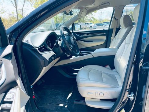 Used 2020 Buick Enclave Essence w/ LPO, Floor Liner Package AWD/4WD image 9