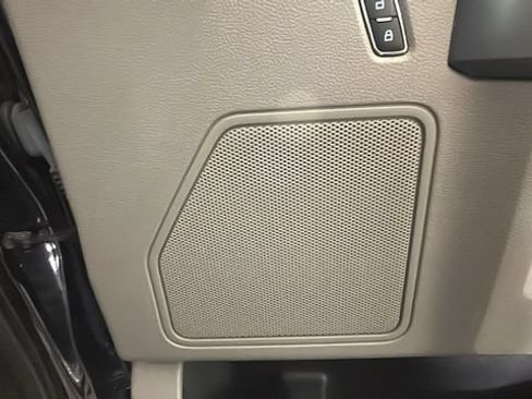 Used 2020 Ford F150 XLT w/ Equipment Group 302A Luxury AWD/4WD image 31