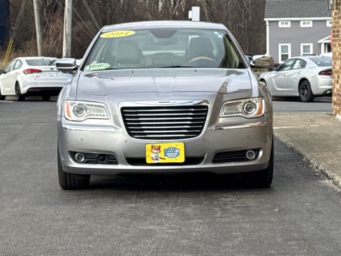 Used 2014 Chrysler 300 C AWD/4WD image 8