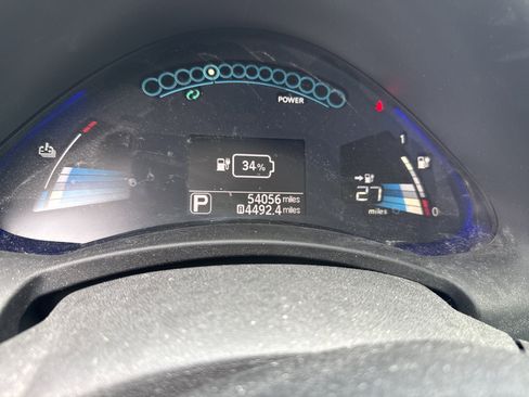 Used 2016 Nissan Leaf SL w/ Premium Package FWD image 5