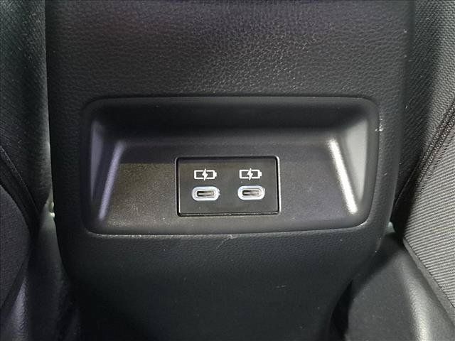 Used 2023 Toyota Corolla SE w/ SE Package FWD image 18