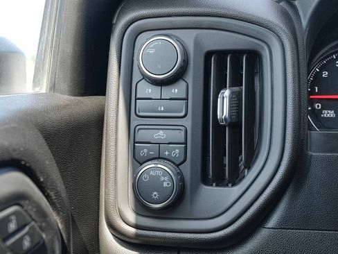 Used 2021 Chevrolet Silverado 2500 W/T w/ WT Fleet Convenience Package AWD/4WD image 34
