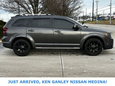 Used 2016 Dodge Journey Crossroad image 2