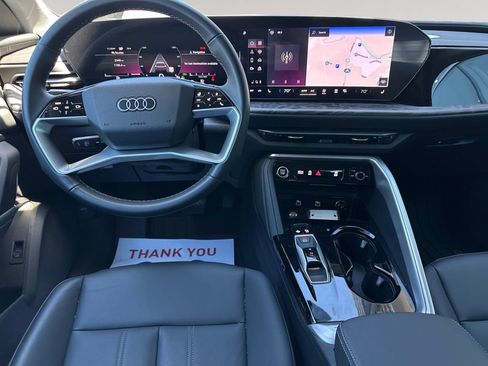 Used 2025 Audi Q5 Premium w/ Convenience Package AWD/4WD image 10