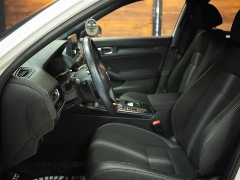 Used 2023 Honda Civic Sport image 8