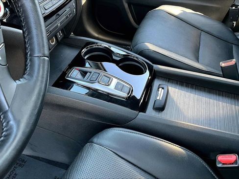 Used 2016 Honda Pilot Elite image 16