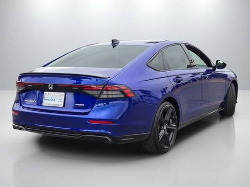 Used 2023 Honda Accord Sport image 4
