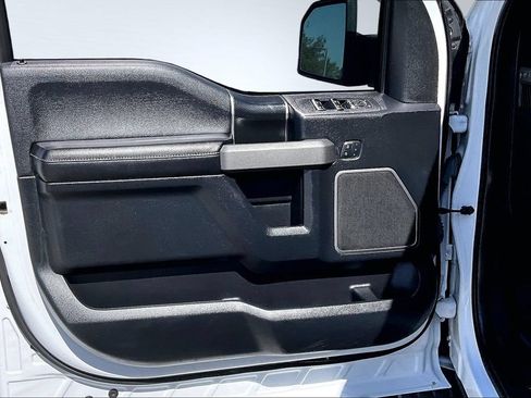 Used 2017 Ford F150 Raptor w/ Equipment Group 802A Luxury AWD/4WD image 13