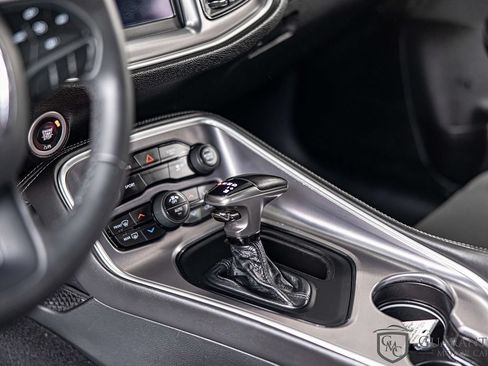 Used 2019 Dodge Challenger SXT RWD image 19