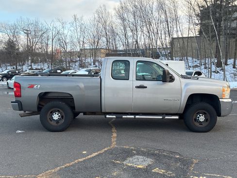Used 2007 Chevrolet Silverado 2500 W/T w/ Snow Plow Prep Package image 13