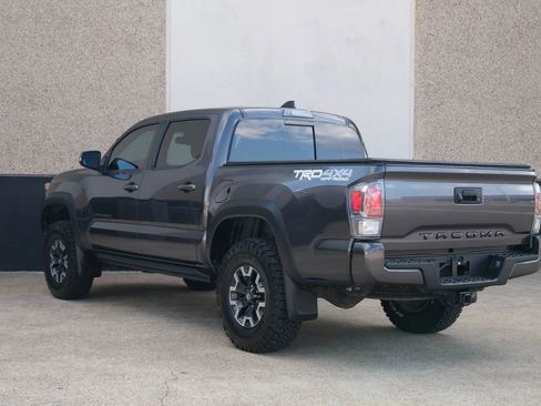 Used 2021 Toyota Tacoma TRD Off-Road image 14