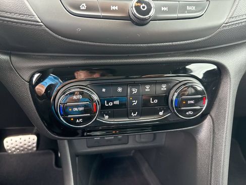 Certified 2023 Buick Encore GX Select w/ Sport Touring Package FWD image 12