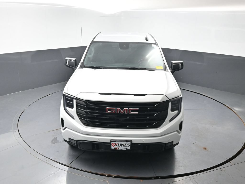 Used 2024 GMC Sierra 1500 Elevation w/ Elevation Premium Package AWD/4WD image 43