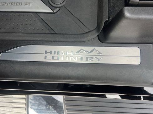 New 2025 Chevrolet Silverado 1500 High Country w/ High Country Premium Package image 15