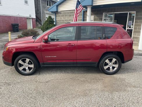 Used 2016 Jeep Compass High Altitude AWD/4WD image 8
