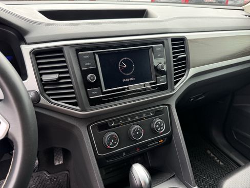 Used 2022 Volkswagen Atlas SE FWD image 19