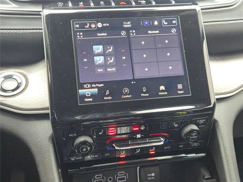 Used 2021 Jeep Grand Cherokee L Limited image 30