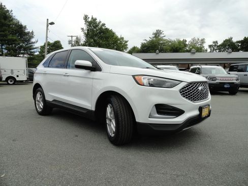 Certified 2024 Ford Edge SEL AWD/4WD image 3