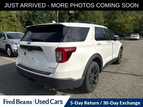 Used 2023 Ford Explorer ST-Line w/ Class IV Trailer Tow Package AWD/4WD image 9