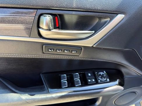 Used 2017 Lexus GS 350 AWD image 12